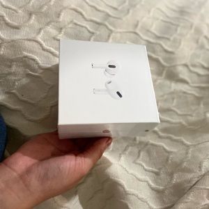 Airpods pro SEALED & UNOPENED!